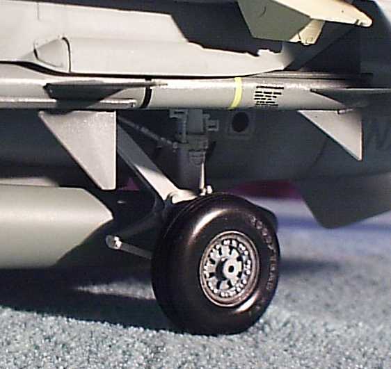 f14-b.jpg